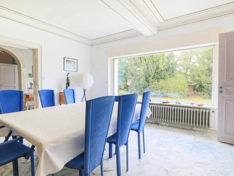 Maison coup de coeur - 292 m² - 11 pièces - Avesnes-les-Aubert — photo 1