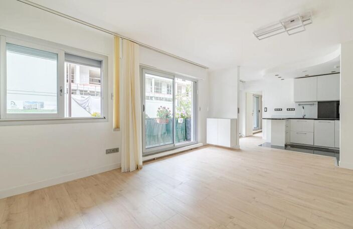 Appartement 4 pièces de 102 m² à Paris — photo 3