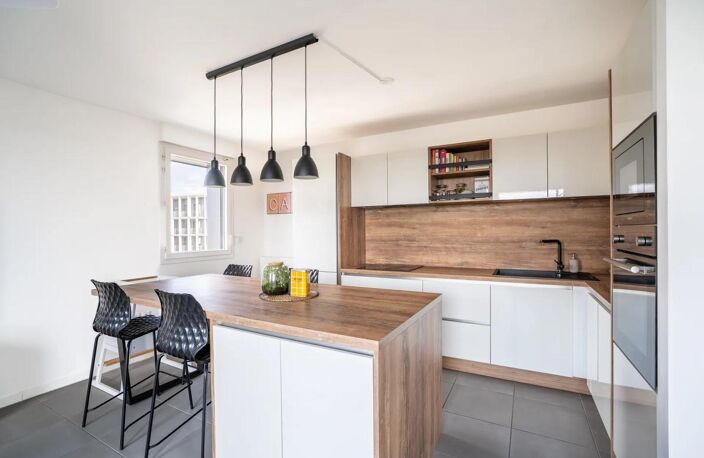 Appartement T5 de 117 m² situé à Bordeaux — photo 4