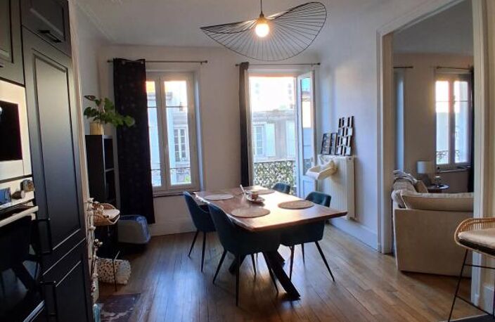 APPARTEMENT F4 CHARMANT ET SPACIEUX PROCHE CENTRE — photo 4