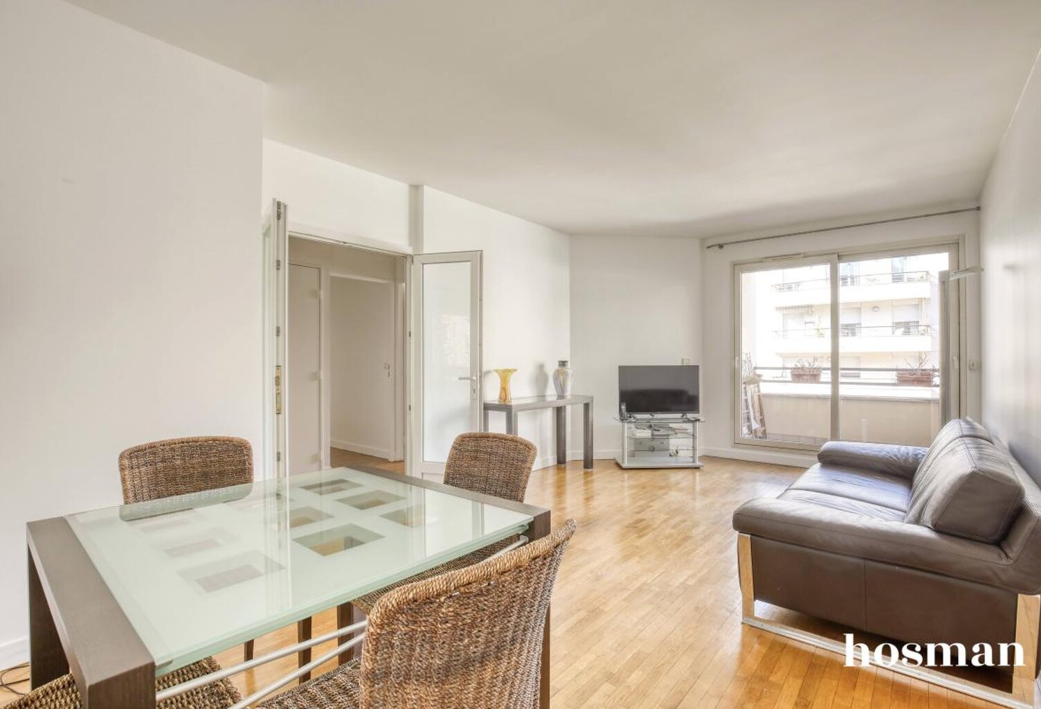 3 pièces lumineux 71,7 m² avec balcons au calme absolu - Rue Louis Rouquier, Levallois-Perret — photo 1