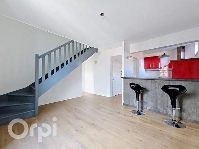 Appartement duplex de type T3 à vendre situé rue Beaurepaire au centre ville de Clermont-Ferrand — photo du bien