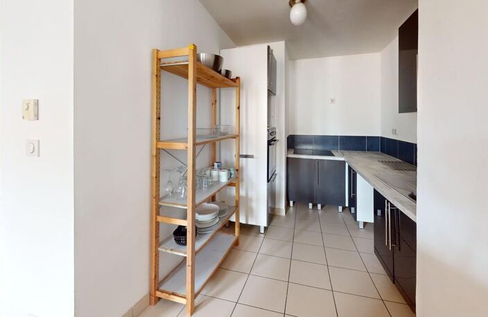 Appartement à vendre - T3 Entièrement rénové - 2e arrondissement — photo 3