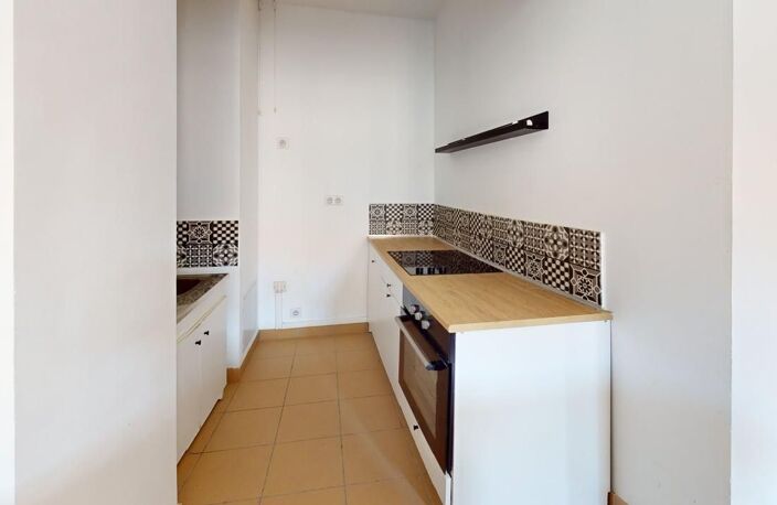 Appartement à vendre - T3 Entièrement rénové - 2e arrondissement — photo 2