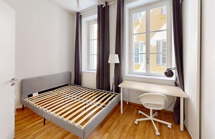 Appartement à vendre - T3 Entièrement rénové - 2e arrondissement — photo 3