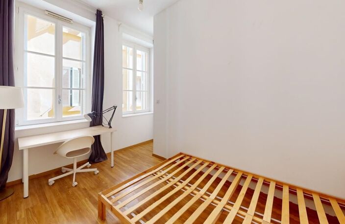 Appartement à vendre - T3 Entièrement rénové - 2e arrondissement — photo 5