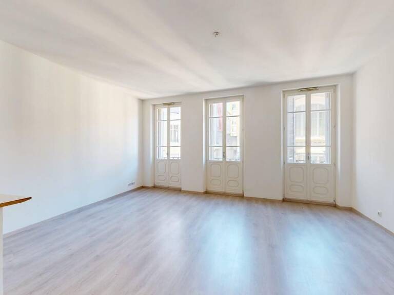 Appartement à vendre - T3 Entièrement rénové - 2e arrondissement — photo 1
