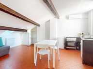 Appartement À Vendre - studio mansardé - proche de La Joliette — photo 2