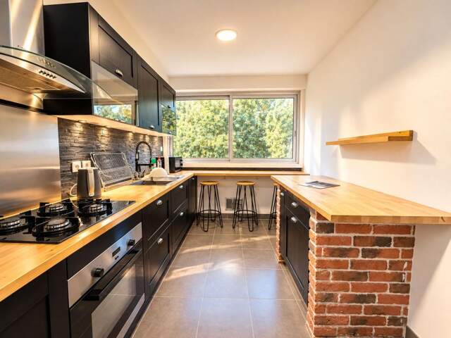 Appartement À Vendre — photo du bien