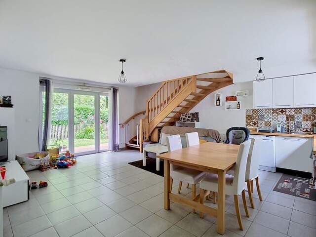 Maison À Vendre — photo du bien
