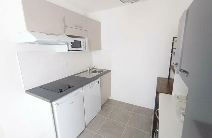 T2 récent de 2023 avec balcon et parking privatif — photo 2