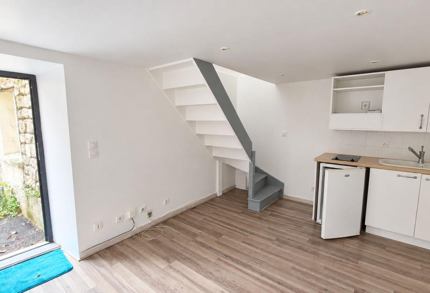 Maison À Louer — photo 1