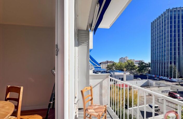 Appartement À Vendre — photo 2
