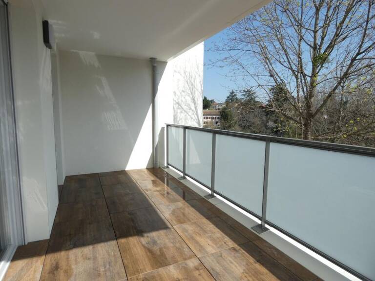 APPARTEMENT T3 - RECENT - IRIGNY CENTRE VILLAGE — photo 1