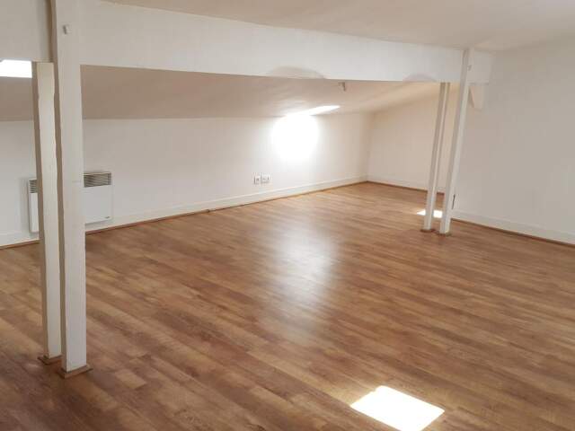 Appartement À Louer — photo du bien
