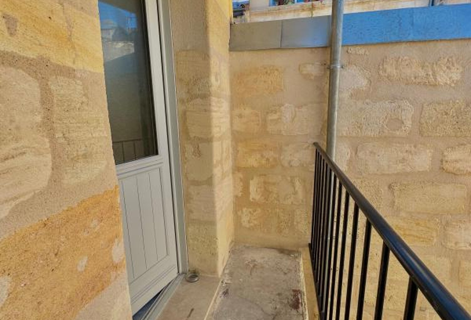 Appartement À Vendre — photo 1