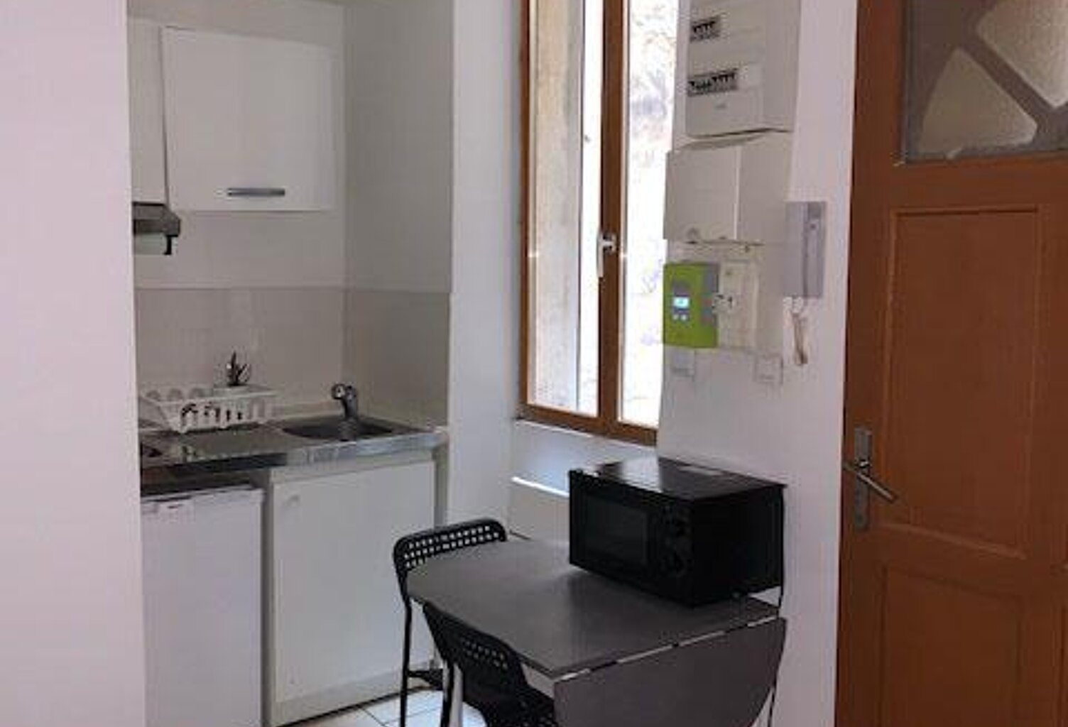 Appartement Nîmes  sis 31 rue Fresque 1 pièce(s) meublé — photo 1