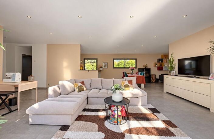 ENTRE-VIGNES - Maison contemporaine de plain-pied sur un terrain de 1 000 m² — photo 3