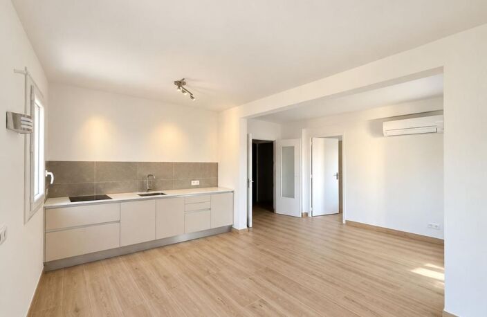 Appartement À Vendre — photo 2