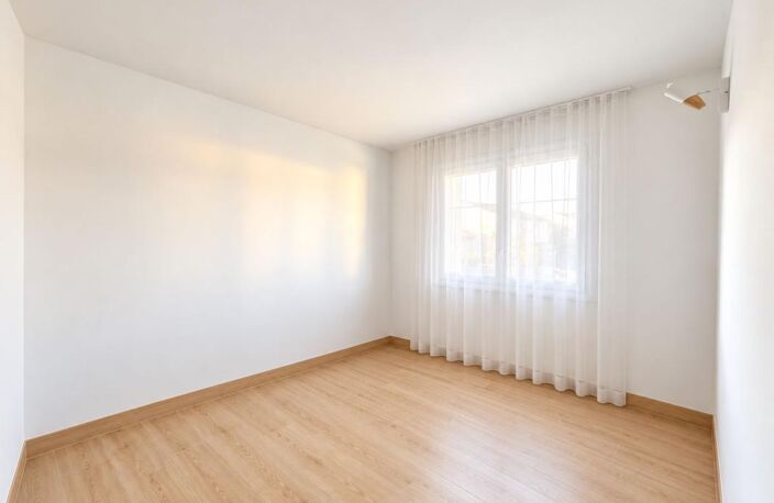Appartement À Vendre — photo 3