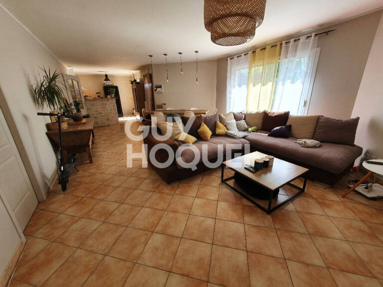 Maison 4 pièces à louer à Villeneuve-de-Berg - Réf 6723-1403 — photo 1