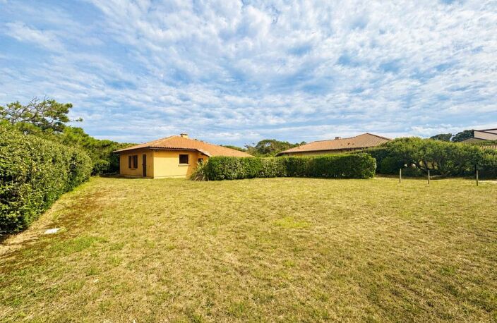 HOSSEGOR – Entre lac et océan – Villa de plain-pied en bord de dune — photo 2