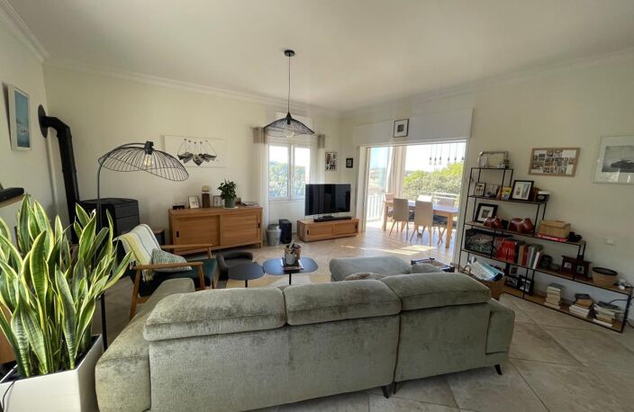 A VENDRE SIX-FOURS-LES-PLAGES 83140 LE BRUSC TRES JOLIE VILLA AVEC PISCINE GARAGE ET VUE DEGAGEE — photo 5