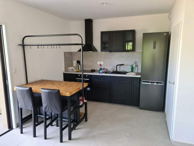 Appartement À Louer T2 Saint mandrier — photo du bien
