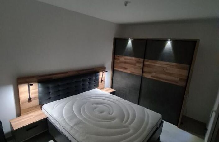 Appartement À Louer T2 Saint mandrier — photo 3