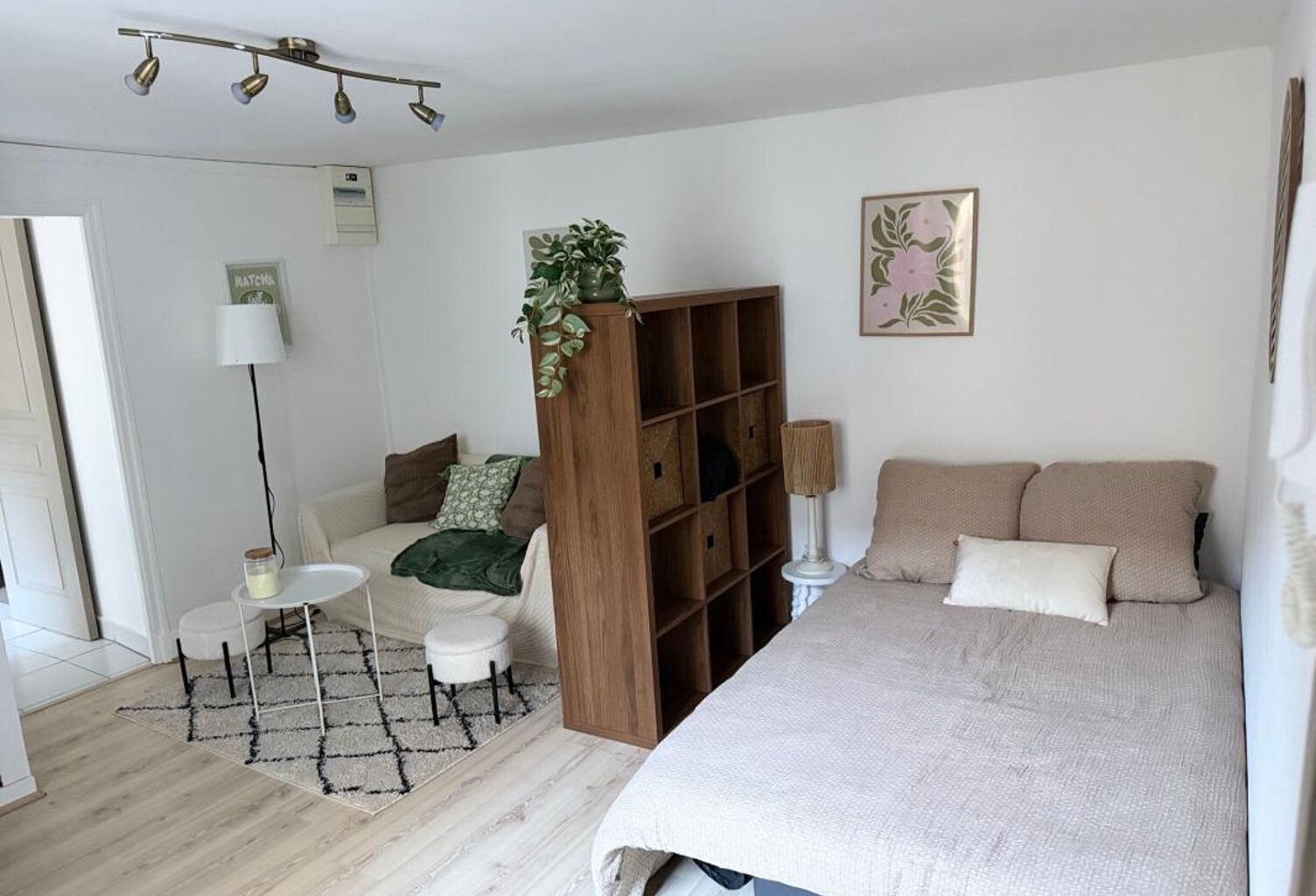 Appartement À Louer — photo 1