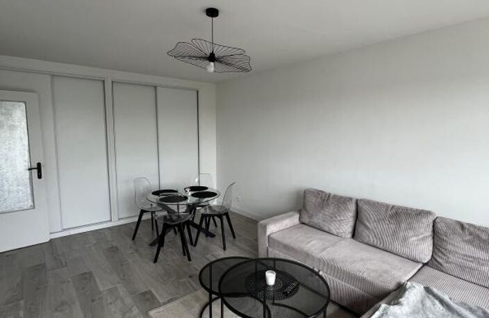 Appartement À Louer — photo 2