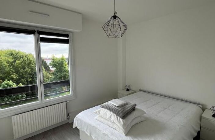 Appartement À Louer — photo 3