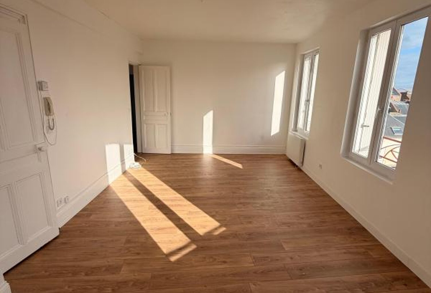 MARECHAL JOFFRE - APPARTEMENT 3 PIECES — photo 1