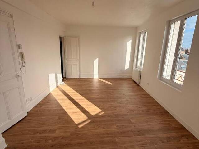 MARECHAL JOFFRE - APPARTEMENT 3 PIECES — photo du bien