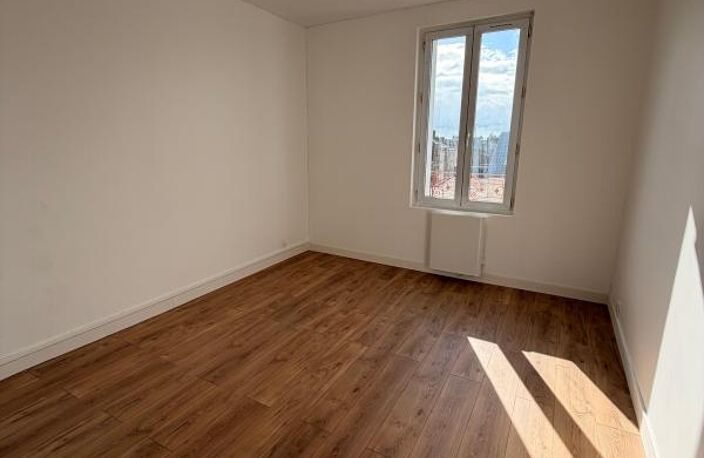 MARECHAL JOFFRE - APPARTEMENT 3 PIECES — photo 2