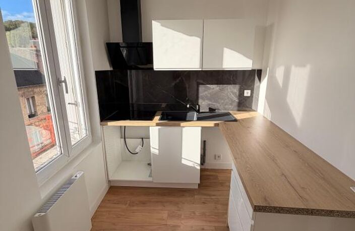 MARECHAL JOFFRE - APPARTEMENT 3 PIECES — photo 3