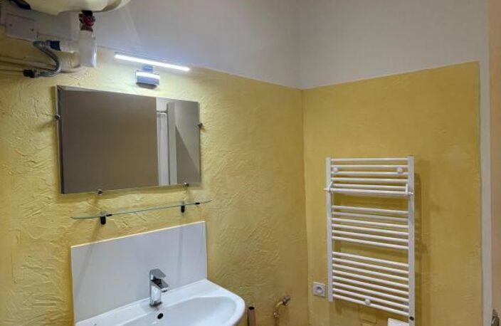 Appartement À Louer- Place Salengro — photo 4