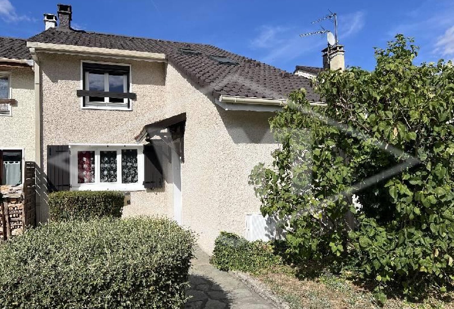 Vente maison 5 pièces 85 m² Combs-la-Ville (77380) — photo 1