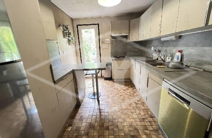 Vente maison 5 pièces 85 m² Combs-la-Ville (77380) — photo 2