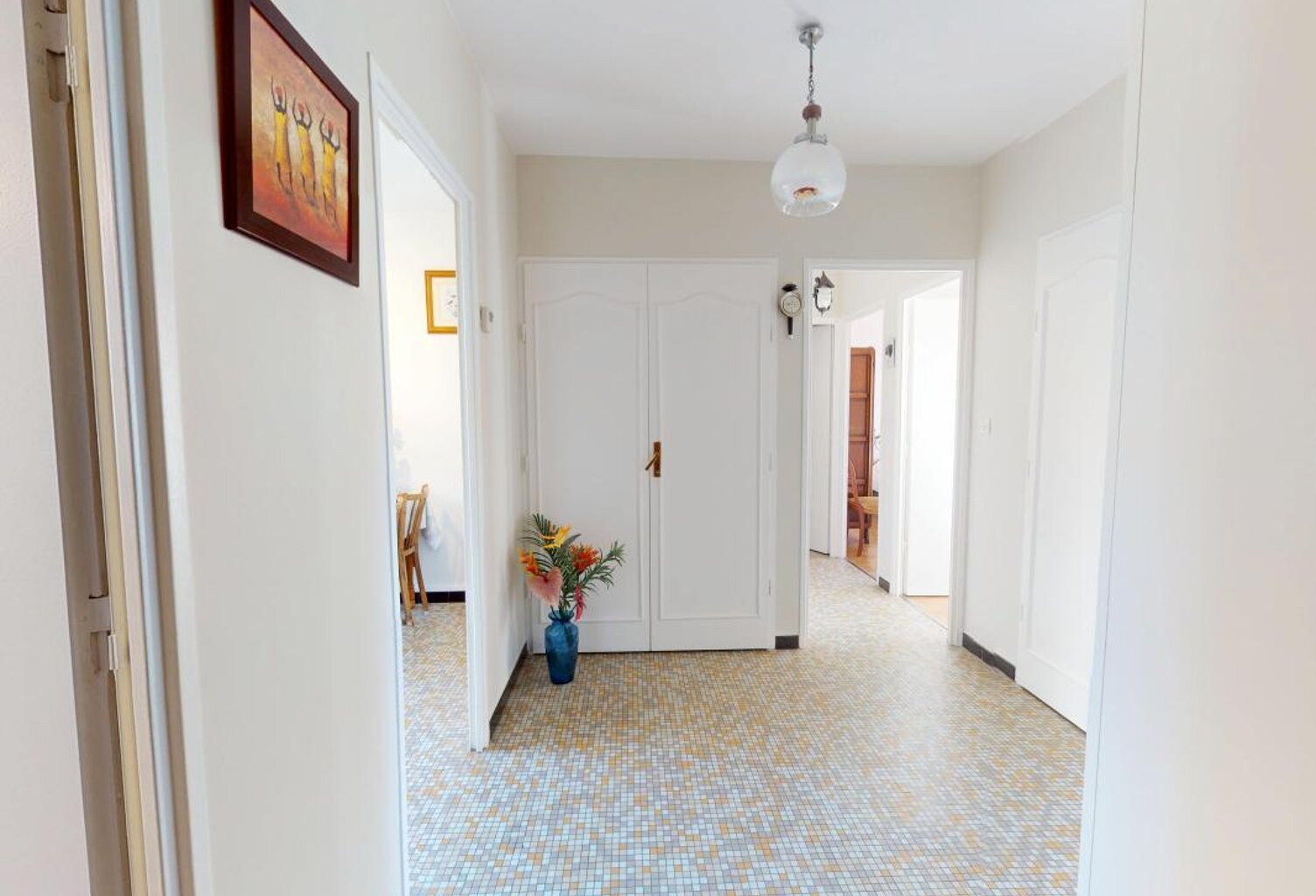Appartement T3 de 77 m² À Vendre avec balcon, cave et box fermé inclus — photo 1