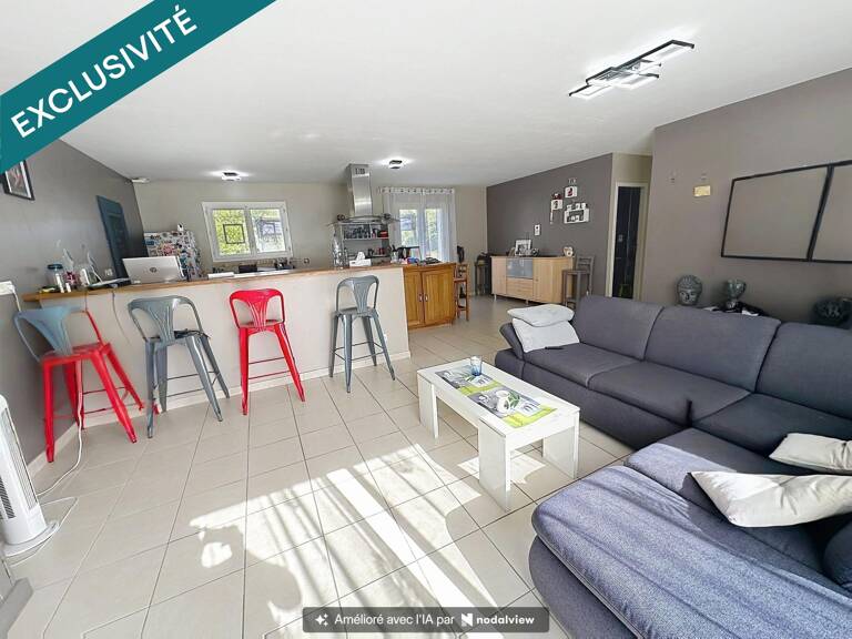 Maison de plain pied sur une  parcelle 647 m2 + 1 parcelle  constructible de 907 m2 — photo 1