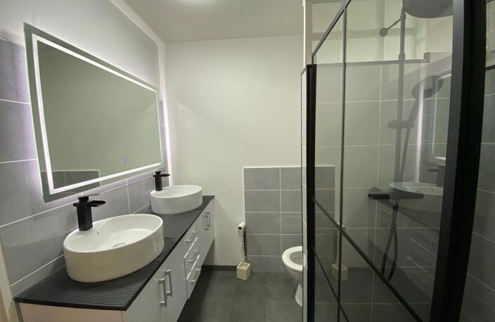 LOCATION : maison T3 bis  (90 m²) à AUSSILLON — photo 4