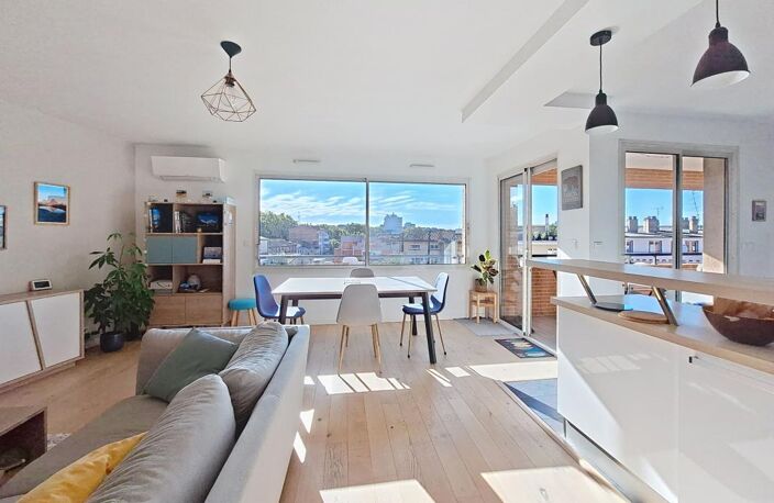 Toulouse Jean-Jaurès — Bel appartement T3 lumineux avec terrasse & parking — photo 4