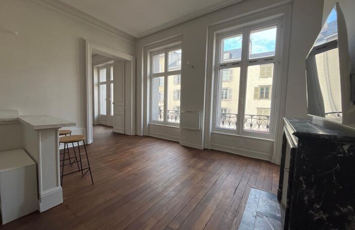✨ COUP DE CŒUR ASSURÉ EN PLEIN CŒUR DE LIMOGES ! ✨ — photo 2