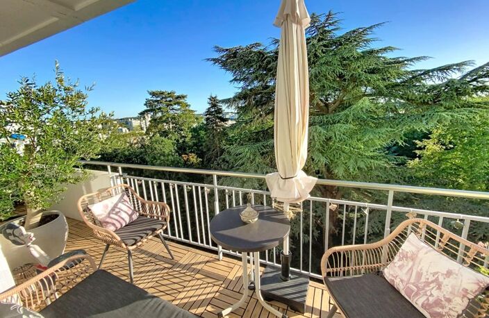 Appartement À Vendre avec parking en sous-sol et cave — photo 2