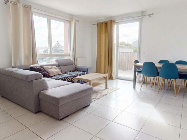 Appartement À Vendre — photo du bien