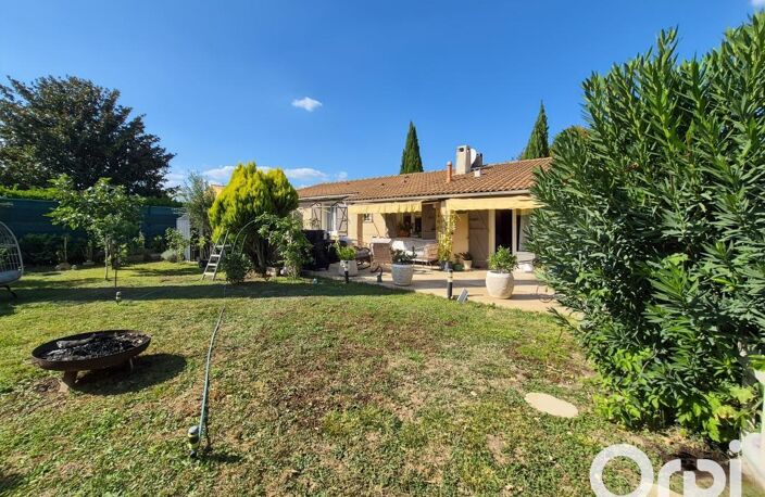 ORANGE – MAISON DE PLAIN-PIED RÉNOVÉE AVEC 4 CHAMBRES, JARDIN ET GARAGE — photo 3
