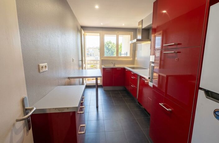 À VENDRE – Appartement T3 de 65 m² avec balcon et cave — photo 2