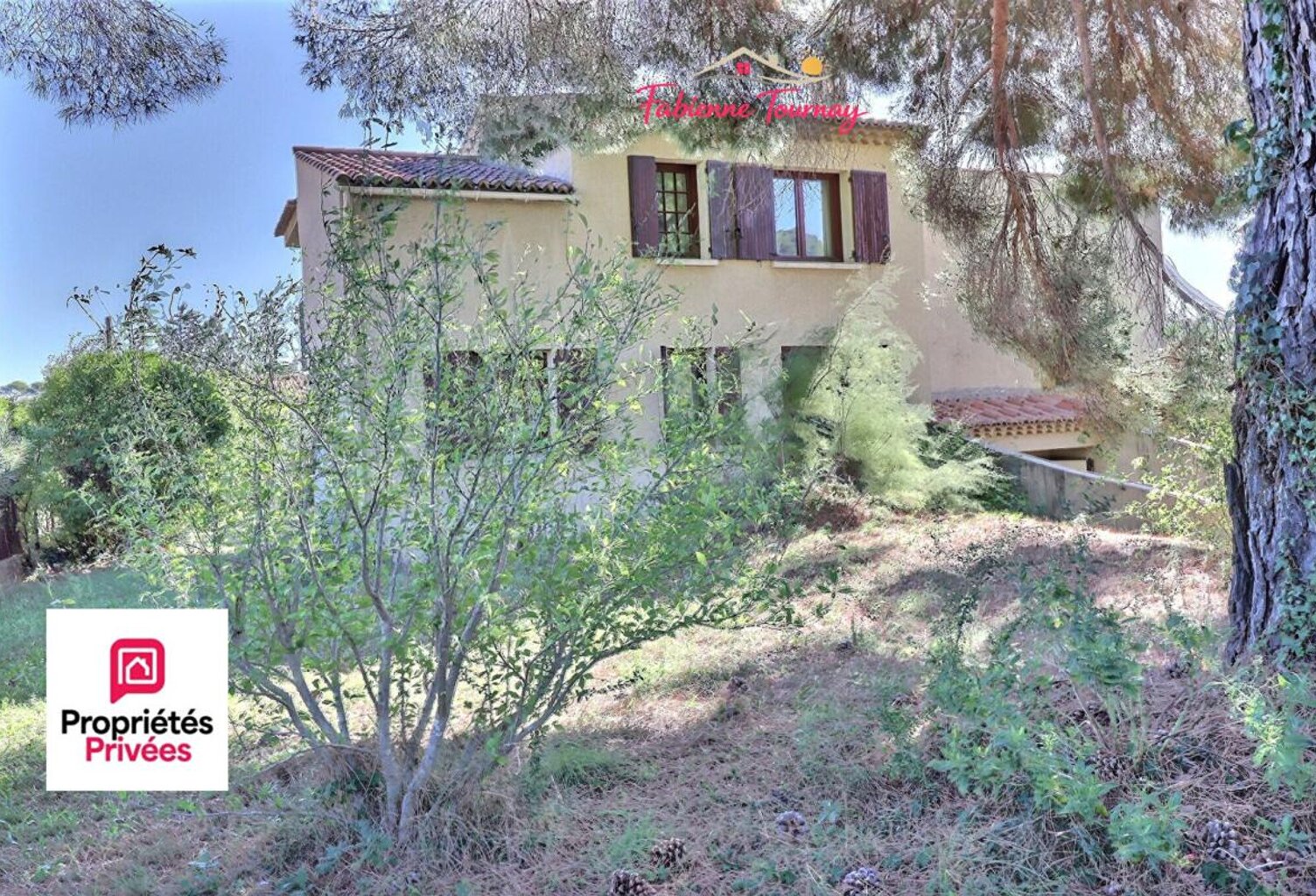 Villa 5 chambres, 2 salles d'eaux, grand garage, parcelle de 1600m² — photo 1