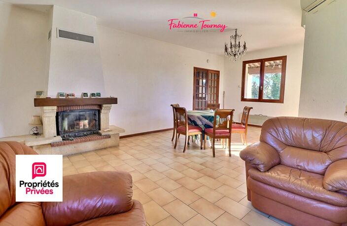 Villa 5 chambres, 2 salles d'eaux, grand garage, parcelle de 1600m² — photo 2